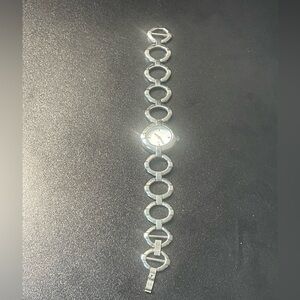 Avon Silver Tone Quartz Watch Chain Bracelet Band F3216221 l #SR626SW